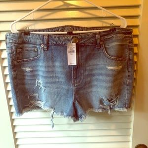 American Eagle cut off jean shorts NWT sz14
